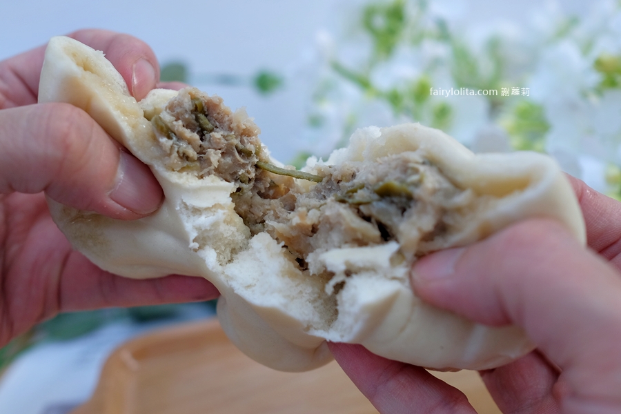 老麵酵匠。這顆饅頭太扯！內餡多到炸出來，新竹爆紅名店插旗桃園介壽路！ @蹦啾&hearts;謝蘿莉 La vie heureuse