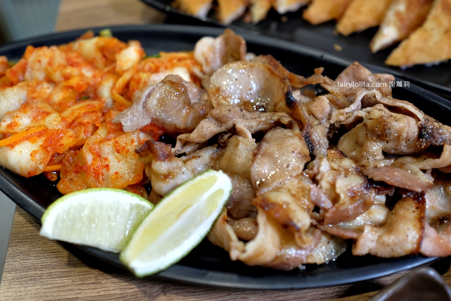 柒息地（三重自強店）。19元爽吃平價串燒！近30種食材任選＋隱藏版私房菜，CP值爆表！ @蹦啾&hearts;謝蘿莉 La vie heureuse