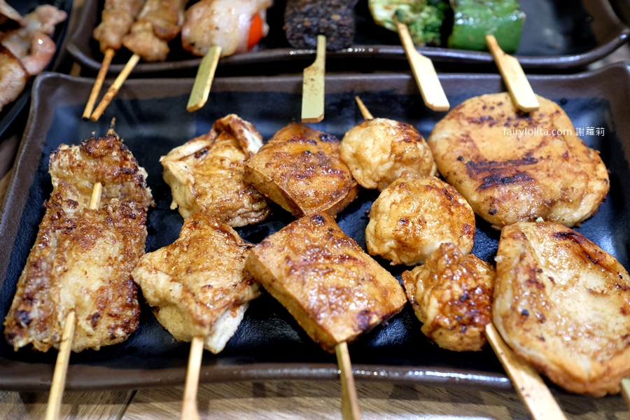 柒息地（三重自強店）。19元爽吃平價串燒！近30種食材任選＋隱藏版私房菜，CP值爆表！ @蹦啾&hearts;謝蘿莉 La vie heureuse
