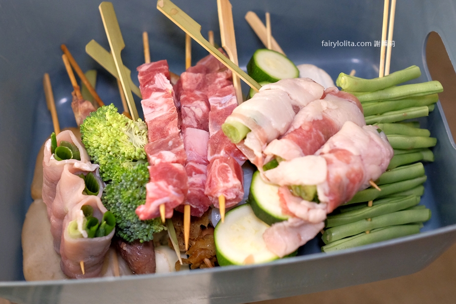 柒息地（三重自強店）。19元爽吃平價串燒！近30種食材任選＋隱藏版私房菜，CP值爆表！ @蹦啾&hearts;謝蘿莉 La vie heureuse