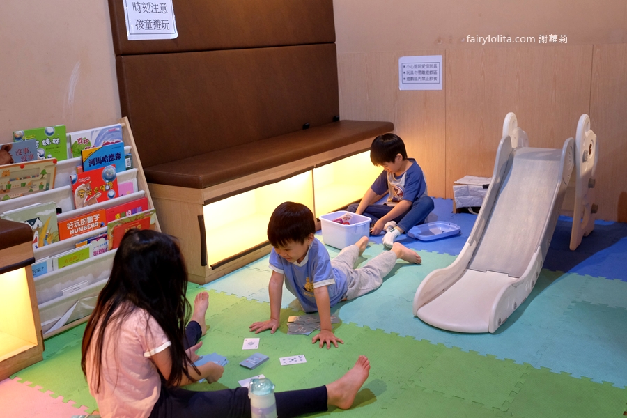 燒肉道。吃到撐還吃不完！689元百種食材無限點，全台第一家「軌道送餐」太誇張！ @蹦啾&hearts;謝蘿莉 La vie heureuse