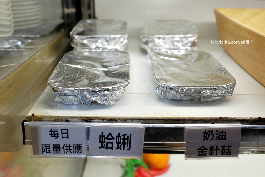 燒肉道。吃到撐還吃不完！689元百種食材無限點，全台第一家「軌道送餐」太誇張！ @蹦啾&hearts;謝蘿莉 La vie heureuse