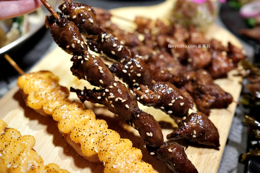 揪烤杯燒烤啤酒屋。39元吃爆!八德隱藏版深夜美食,網友狂讚串燒界天花板! @蹦啾♥謝蘿莉 La vie heureuse 揪烤杯燒烤啤酒屋。39元吃爆!八德隱藏版深夜美食,網友狂讚串燒界天花板! @蹦啾♥謝蘿莉 La vie heureuse