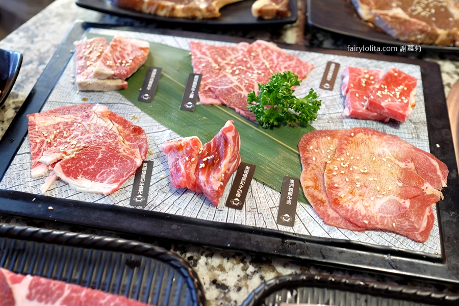 Oh！Yaki 日式精緻炭火燒肉。中壢超狂649元燒肉吃到飽！和牛、海鮮無限爽爽嗑，CP值直接爆表！ @蹦啾&hearts;謝蘿莉 La vie heureuse