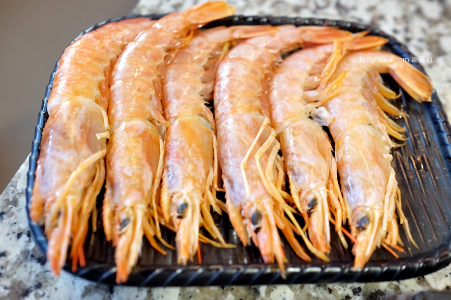 Oh！Yaki 日式精緻炭火燒肉。中壢超狂649元燒肉吃到飽！和牛、海鮮無限爽爽嗑，CP值直接爆表！ @蹦啾&hearts;謝蘿莉 La vie heureuse