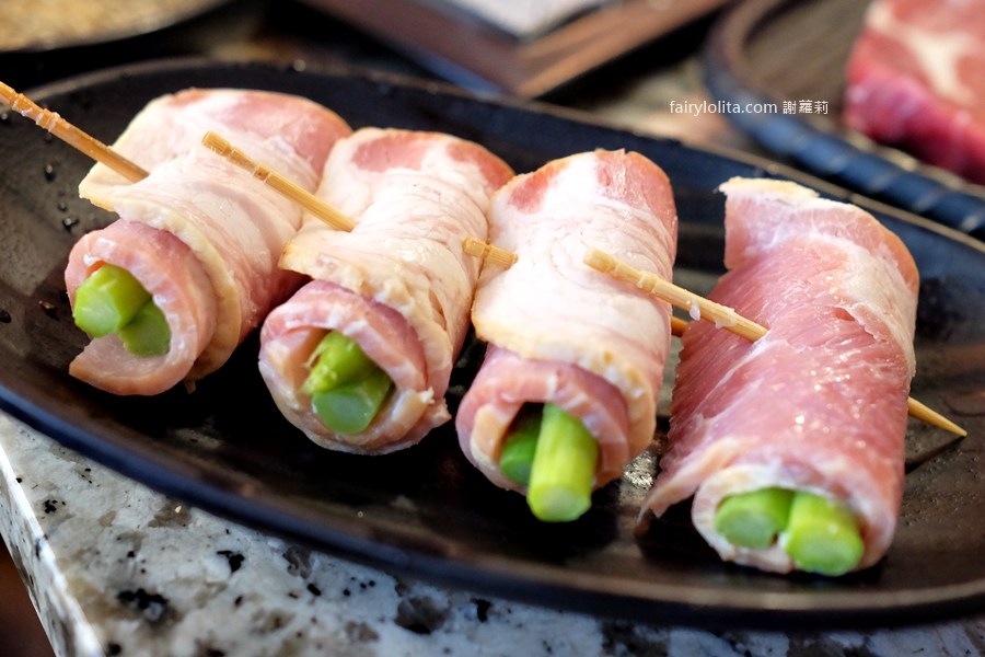 Oh！Yaki 日式精緻炭火燒肉。中壢超狂649元燒肉吃到飽！和牛、海鮮無限爽爽嗑，CP值直接爆表！ @蹦啾&hearts;謝蘿莉 La vie heureuse