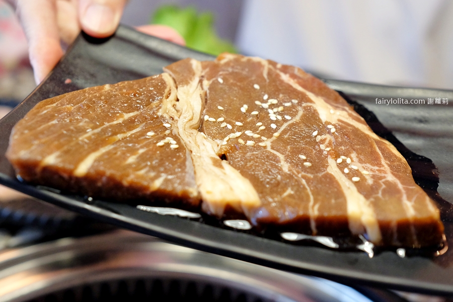Oh！Yaki 日式精緻炭火燒肉。中壢超狂649元燒肉吃到飽！和牛、海鮮無限爽爽嗑，CP值直接爆表！ @蹦啾&hearts;謝蘿莉 La vie heureuse