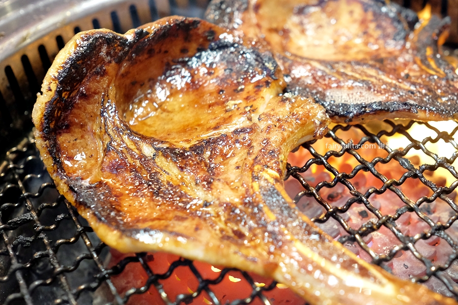 Oh！Yaki 日式精緻炭火燒肉。中壢超狂649元燒肉吃到飽！和牛、海鮮無限爽爽嗑，CP值直接爆表！ @蹦啾&hearts;謝蘿莉 La vie heureuse