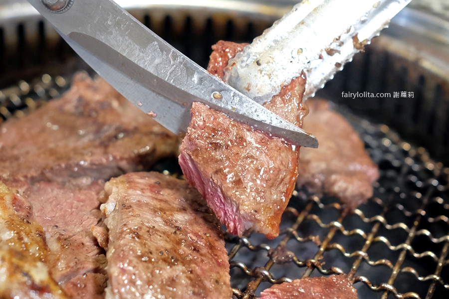 Oh！Yaki 日式精緻炭火燒肉。中壢超狂649元燒肉吃到飽！和牛、海鮮無限爽爽嗑，CP值直接爆表！ @蹦啾&hearts;謝蘿莉 La vie heureuse