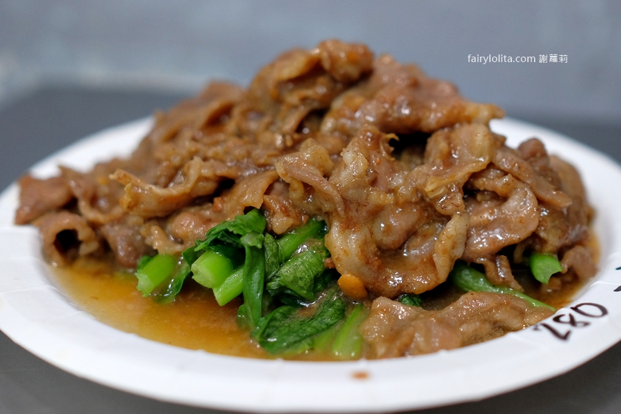桃鶯炒羊肉。深夜想吃炒羊肉？桃園這家只要百元，飲料無限暢飲，CP值高到誇張！