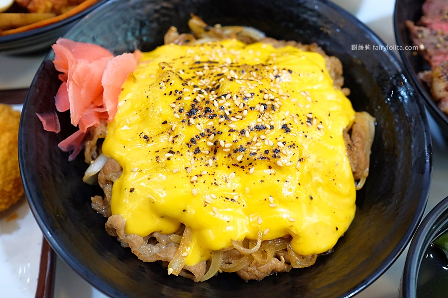 台北美食 | 潮丼日式定食。109元一頓飽到天靈蓋，在地人才知道的隱藏版丼飯，白飯、味噌湯無限量吃到飽！(雙連站) @蹦啾♥謝蘿莉 La vie heureuse