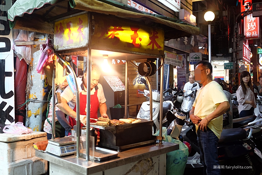 無名烤玉米(日本語)。ネチズンは台湾夜市で最高の焼きとうもろこしについてコメントしました！ @蹦啾♥謝蘿莉 La vie heureuse