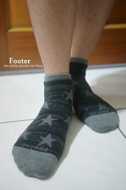 《男女襪♥穿搭》Footer。解決腳臭問題不尷尬，兼具機能性與設計感，超過百款樣式選擇更豐富！ @蹦啾♥謝蘿莉 La vie heureuse