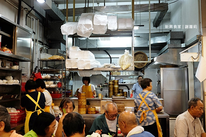 《香港西環♥食記》新興食家。據說是全香港最屌的流沙包就在這，榮獲CNN最推薦的香港深夜點心！ @蹦啾♥謝蘿莉 La vie heureuse