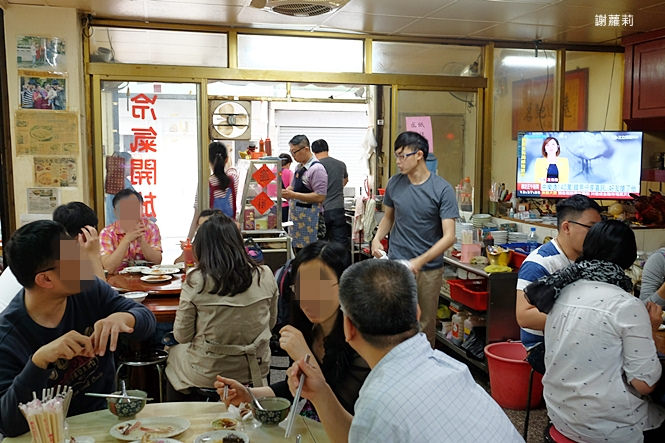 台中小吃 | 富貴亭當歸鴨麵線。營業時間人潮擠爆，食尚玩家也激推的60年隱藏版老店！ @蹦啾♥謝蘿莉 La vie heureuse