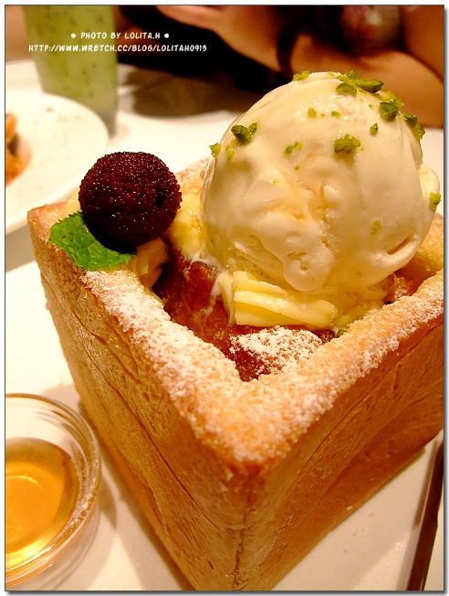 【食記】Dazzling cafe`蜜糖土司～甜點界的夢幻甜心 @蹦啾♥謝蘿莉 La vie heureuse